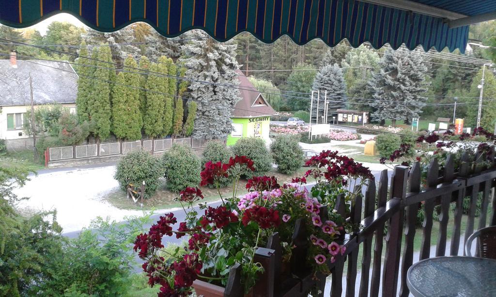 Holiday Apartmanhaz Zalakaros Luaran gambar